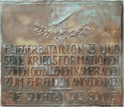 Gedenktafel für die Gefallenen der Fliegerstation Cöln Butzweilerhof im Friedenspark Fort 1