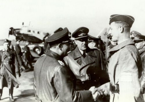 Generalfeldmarschall Hermann G�ring mit Milch, Kessselring und Richthofen auf dem Butzweilerhof