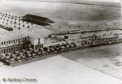 Luftbild des Flughafen-Restaurants und Cafes Weißenfeld auf dem Flughafen Köln Butzweilerhof 1936