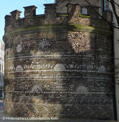 Der Römerturm der römischen Stadtmauer Köln