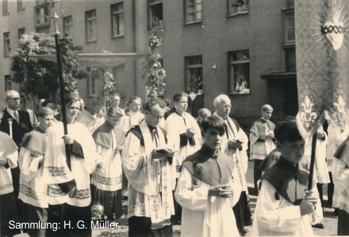 Prozession in St. Engelbert Köln-Riehl