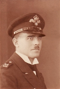 Obersteuermann Ernst Fegert